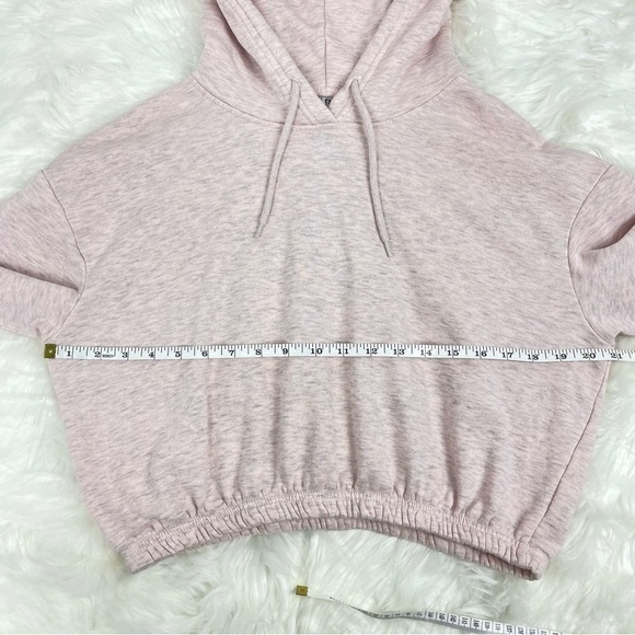 Divided Cropped Hoodie Pink Size Medium - Picture 7 of 7